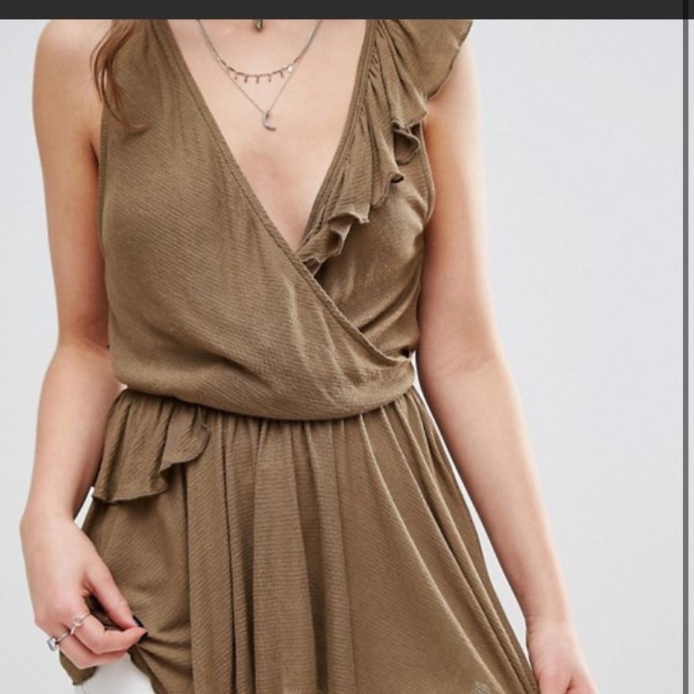 NWT Free People Float Away Asymmetrical Tank - Picture 3 of 11